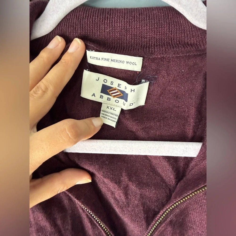 Joseph Abboud Extra‎ Fine Merino Wool Sweater in Deep Burgundy